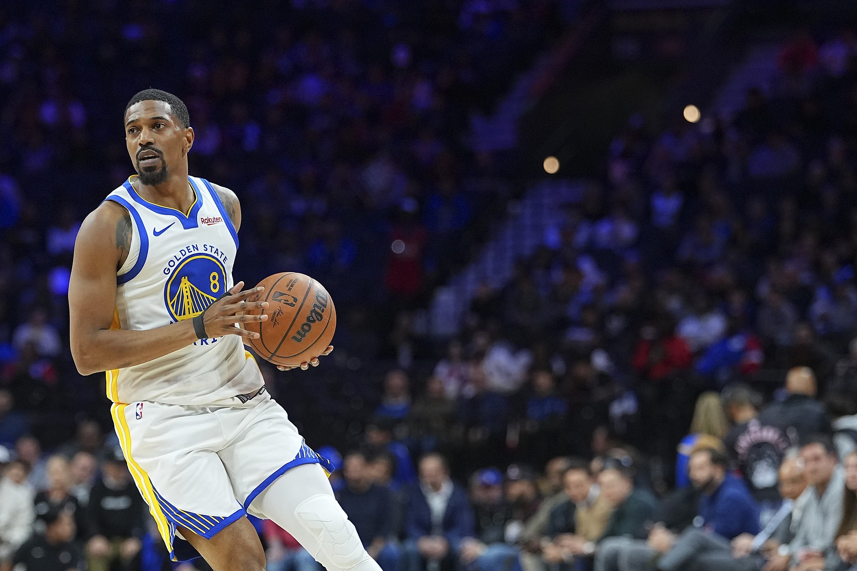 华体会国际版-万箭齐发！勇士外线疯狂发炮 连中6记三分一举获得16分领先