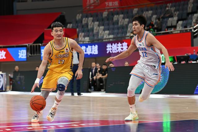 华体会体育-广厦大外到位如雪中送炭 孙铭徽终于告别孤军奋战